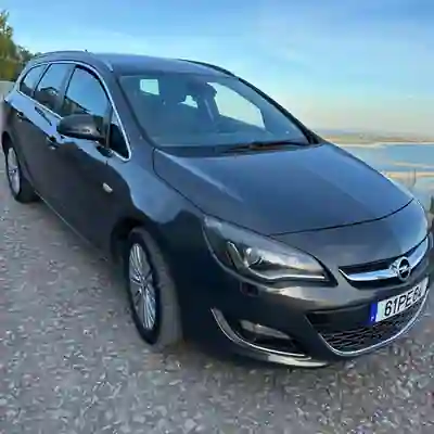 Opel Astra Sports Tourer 2014 - 6400 EUR, 297777 km - 297777km - foto 4 de 10