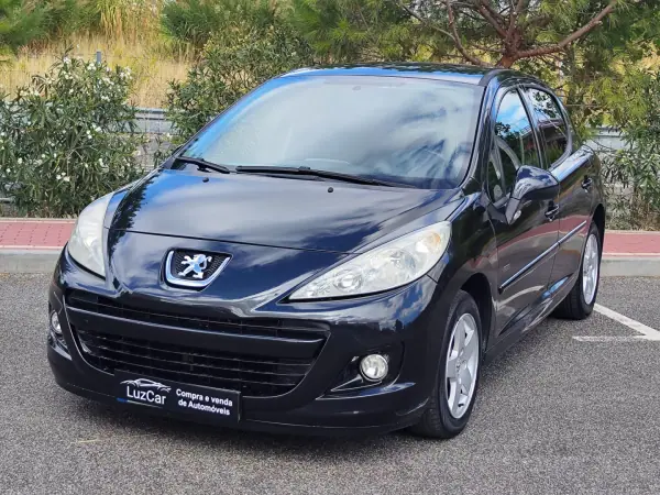 Peugeot 207 2011 - 5480 EUR, 219000 km - AUTO.MOTO.pt - 219000km - foto 2 de 38