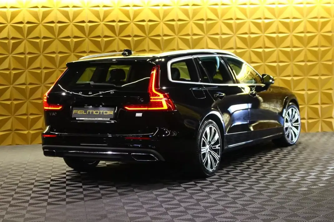 Volvo V60 2020 - 22700 EUR, 139000 km - 139000km - foto 7 de 29