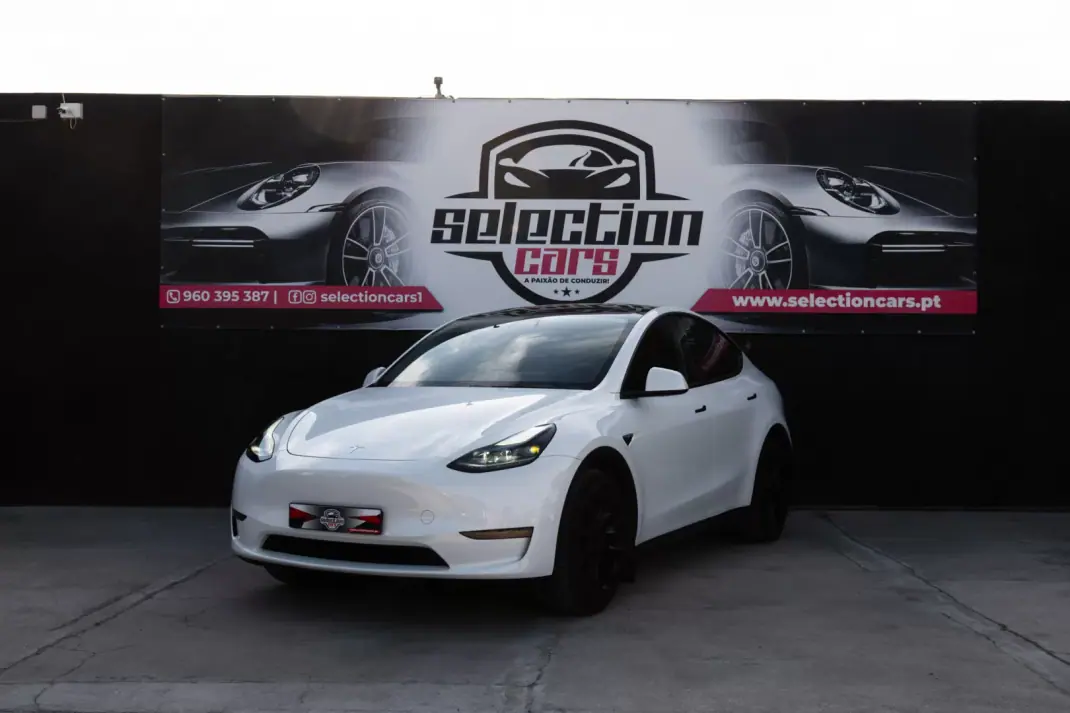 Tesla Model Y 2023 - 37900 EUR, 75000 km - AUTO.MOTO.pt - 75000km - foto 2 de 28