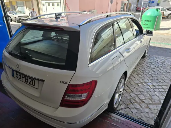 Mercedes-Benz C 250 2011 - 9999 EUR, 353413 km - AUTO.MOTO.pt - 353413km - foto 5 de 24