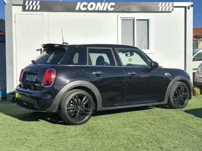 MINI 5 Portas 2019 - 15790 EUR, 179000 km - AUTO.MOTO.pt - 179000km - foto 8 de 39