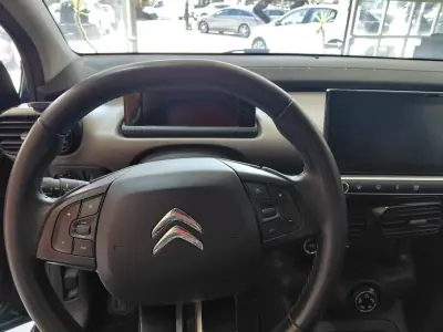 Citroën C4 Cactus 2018 - 9999 EUR, 99000 km - 99000km - foto 11 de 21
