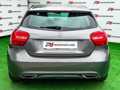 Mercedes-Benz A 180 2018 - 17990 EUR, 105300 km - AUTO.MOTO.pt - 105300km - foto 9 de 20