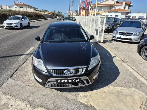 Ford Mondeo SW 2010 - 7400 EUR, 217000 km - AUTO.MOTO.pt - 217000km - foto 10 de 33