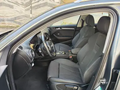 Audi A3 Sportback 2016 - 16980 EUR, 199550 km - AUTO.MOTO.pt - 199550km - foto 13 de 39