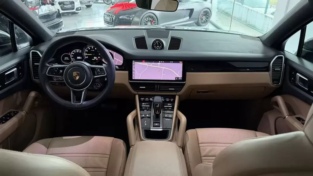 Porsche Cayenne Coupé 2019 - 69990 EUR, 59352 km - 59352km - foto 13 de 32