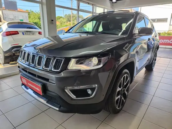 Jeep Compass 2021 - 22500 EUR, 107000 km - AUTO.MOTO.pt - 107000km - foto 5 de 45