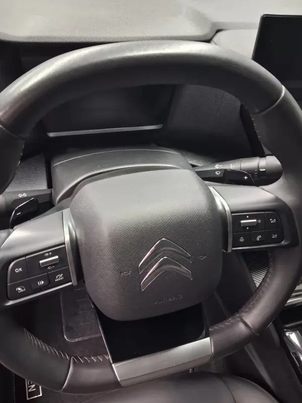 Citroën C4 X 2023 - 17990 EUR, 83846 km - AUTO.MOTO.pt - 83846km - foto 9 de 13
