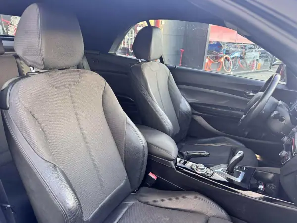 BMW 218 2017 - 21500 EUR, 169000 km - AUTO.MOTO.pt - 169000km - foto 11 de 14