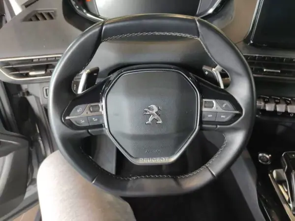 Peugeot 3008 2021 - 21750 EUR, 151000 km - AUTO.MOTO.pt - 151000km - foto 18 de 18