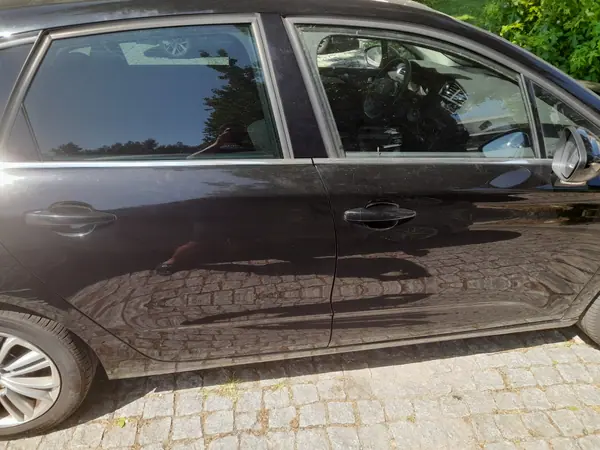 Citroën C4 2013 - 6000 EUR, 251000 km - AUTO.MOTO.pt - 251000km - foto 8 de 13