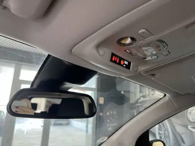 Citroën Spacetourer 2018 - 21800 EUR, 210620 km - AUTO.MOTO.pt - 210620km - foto 16 de 23