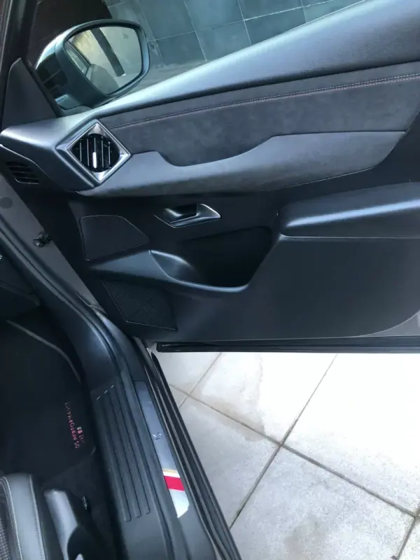 DS DS3 Crossback 2020 - 16900 EUR, 112000 km - AUTO.MOTO.pt - 112000km - foto 32 de 40