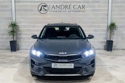 Kia XCeed 2022 - 21950 EUR, 37220 km - AUTO.MOTO.pt - 37220km - foto 3 de 48