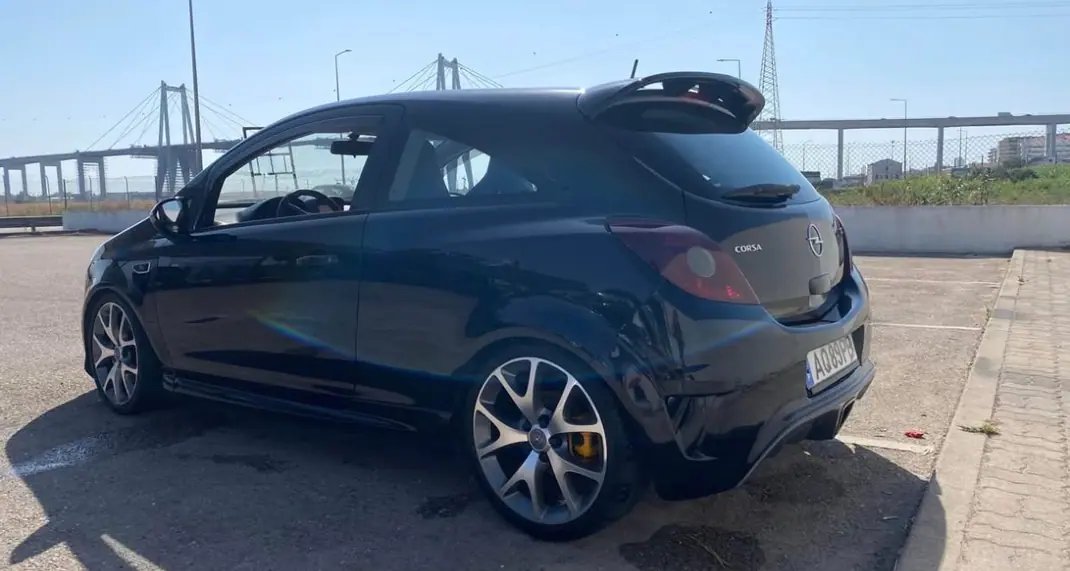 Opel Corsa 2008 - 10490 EUR, 106000 km - 106000km - foto 6 de 10
