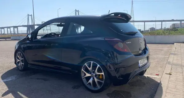 Opel Corsa 2008 - 10490 EUR, 106000 km - 106000km - foto 6 de 10