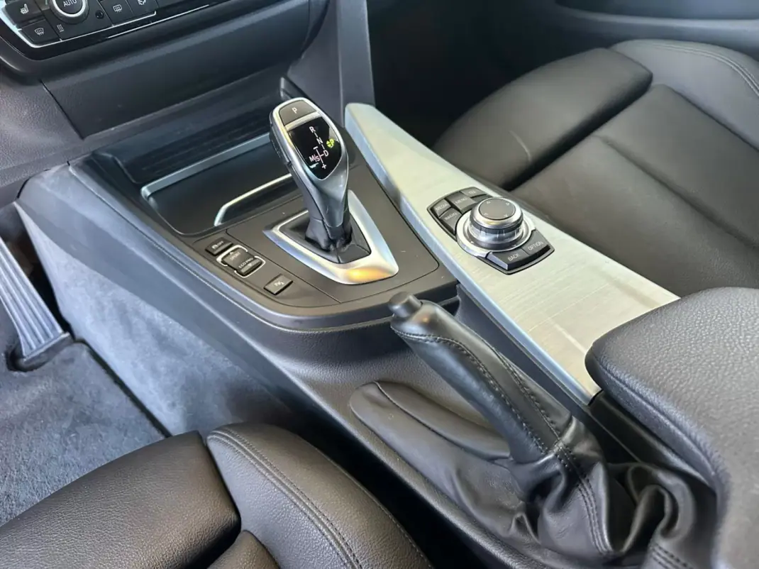 BMW 420 Gran Coupé 2016 - 23900 EUR, 129788 km - 129788km - foto 26 de 36