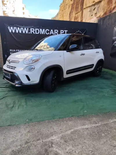 Fiat 500L 2018 - 10990 EUR, 135000 km - AUTO.MOTO.pt - 135000km - foto 3 de 12