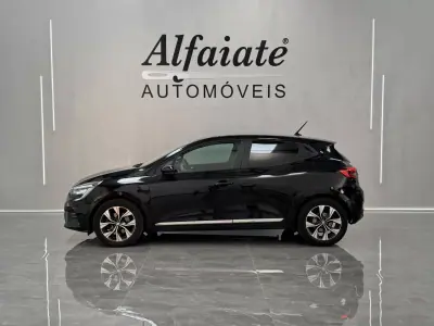 Renault Clio 2023 - 17990 EUR, 41700 km - AUTO.MOTO.pt - 41700km - foto 6 de 15