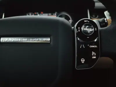 Land Rover Range Rover Sport 2020 - 49950 EUR, 181969 km - AUTO.MOTO.pt - 181969km - foto 33 de 59