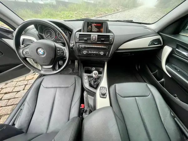 BMW 114 2015 - 10990 EUR, 182000 km - AUTO.MOTO.pt - 182000km - foto 5 de 14