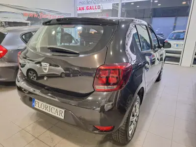 Dacia Sandero 2019 - 6900 EUR, 164696 km - foto 3 de 18