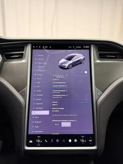 Tesla Model X 2018 - 31999 EUR, 151000 km - AUTO.MOTO.pt - 151000km - foto 16 de 23