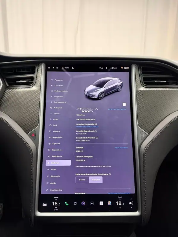 Tesla Model X 2018 - 29000 EUR, 151000 km - AUTO.MOTO.pt - 151000km - foto 16 de 23