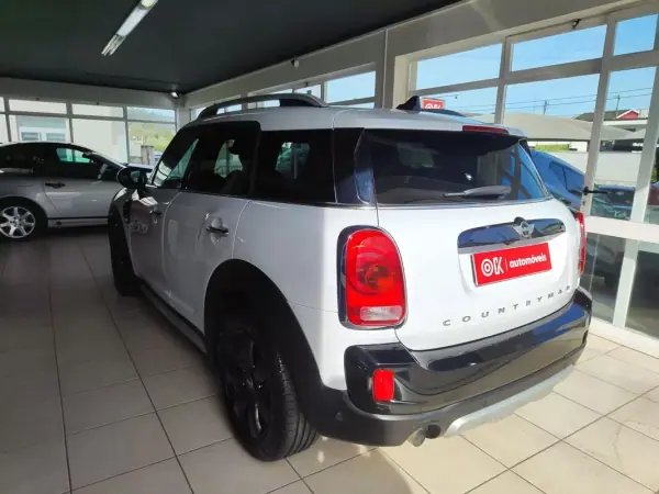 MINI Countryman 2018 - 19990 EUR, 84000 km - AUTO.MOTO.pt - 84000km - foto 7 de 37