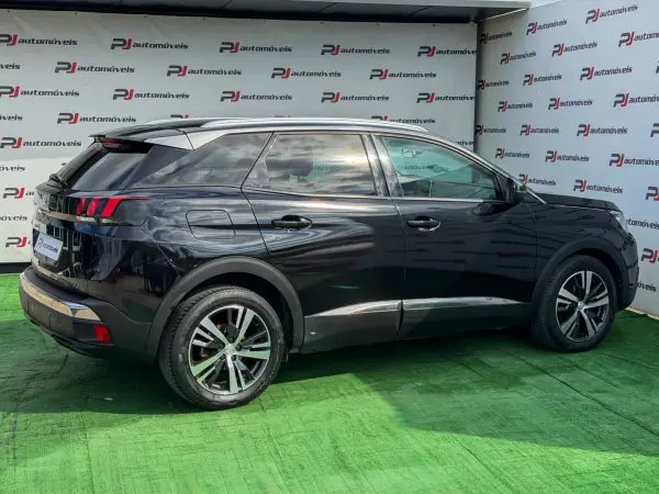 Peugeot 3008 2017 - 18500 EUR, 83995 km - AUTO.MOTO.pt - 83995km - foto 12 de 28