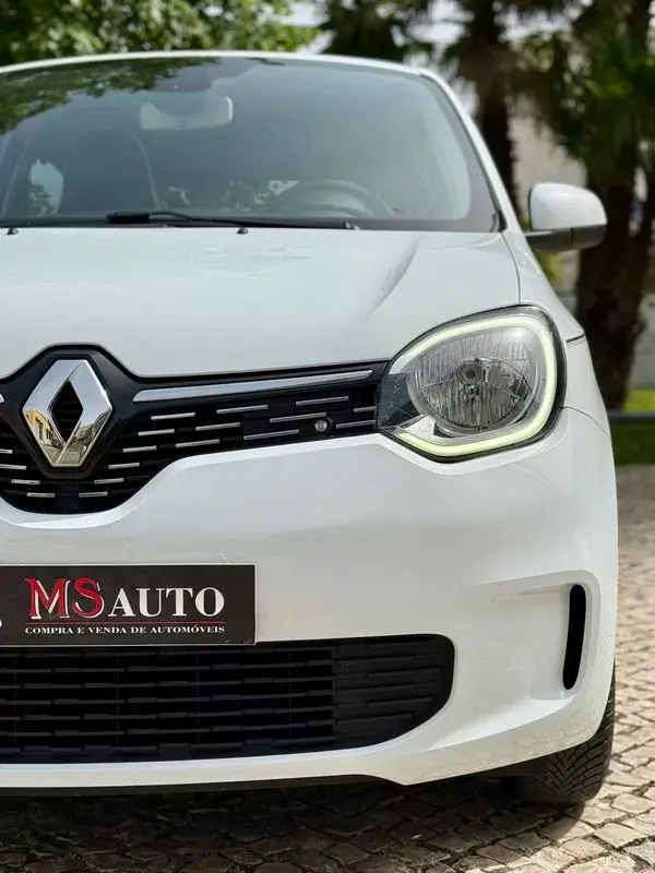 Renault Twingo 2021 - 9390 EUR, 158900 km - AUTO.MOTO.pt - 158900km - foto 30 de 33