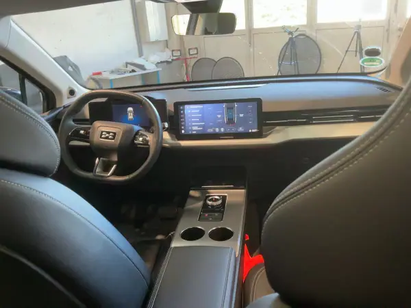 Aiways U5 2022 - 22500 EUR, 31000 km - AUTO.MOTO.pt - 31000km - foto 8 de 9
