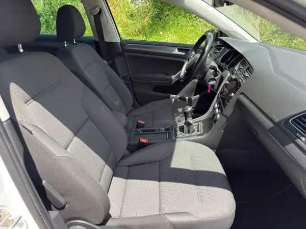 Volkswagen Golf 2019 - 13995 EUR, 169500 km - AUTO.MOTO.pt - 169500km - foto 9 de 41
