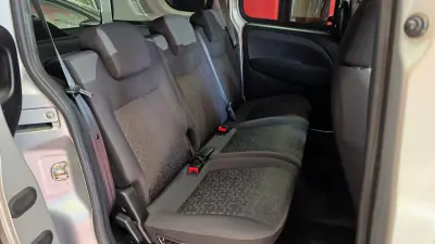 Fiat Doblo 2013 - 7750 EUR, 220583 km - AUTO.MOTO.pt - 220583km - foto 28 de 33