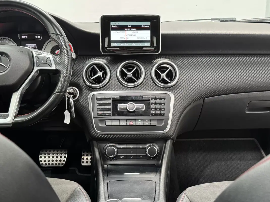 Mercedes-Benz A 180 2015 - 18990 EUR, 117000 km - AUTO.MOTO.pt - 117000km - foto 24 de 36
