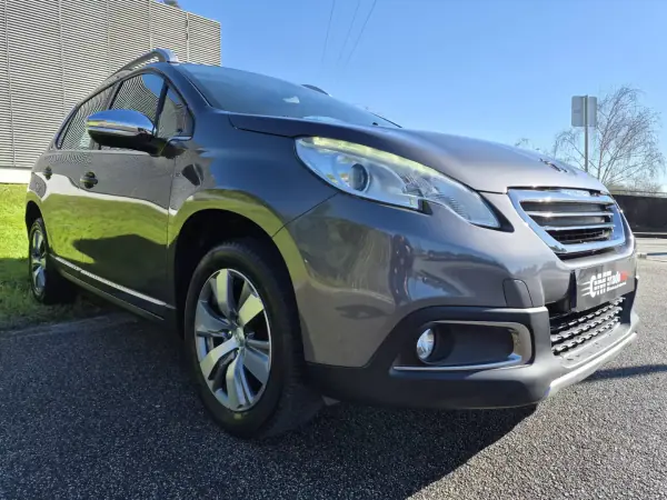 Peugeot 2008 2017 - 9750 EUR, 63500 km - AUTO.MOTO.pt - 63500km - foto 4 de 15