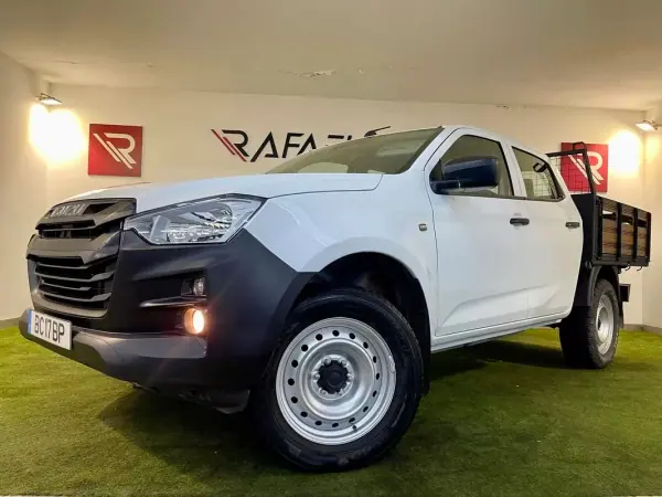 Isuzu 2023 - 32950 EUR, 32000 km - AUTO.MOTO.pt - 32000km - foto 12 de 26