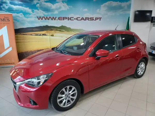 Mazda 2 1.5 Sky-G Advance Navi 2015 Petrol