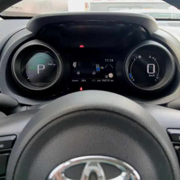 Toyota Yaris Cross 2022 - 22500 EUR, 102692 km - AUTO.MOTO.pt - 102692km - foto 15 de 27