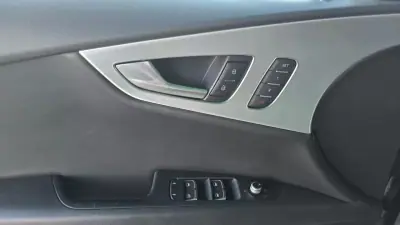 Audi A7 Sportback 2013 - 19800 EUR, 232000 km - AUTO.MOTO.pt - 232000km - foto 13 de 20