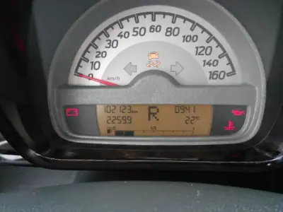 Smart ForTwo Coupé 2013 - 8500 EUR, 102123 km - 102123km - foto 8 de 10