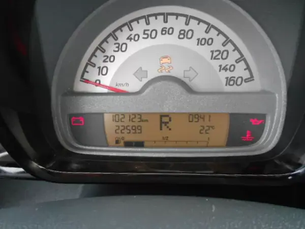 Smart ForTwo Coupé 2013 - 8500 EUR, 102123 km - 102123km - foto 8 de 10