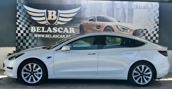 Tesla Model 3 2019 - 20900 EUR, 107000 km - AUTO.MOTO.pt - 107000km - foto 3 de 13
