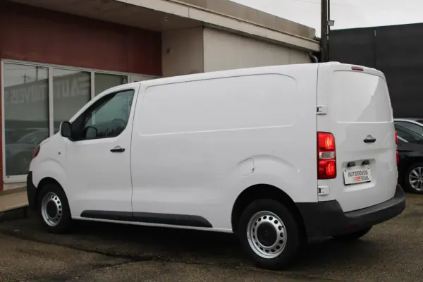Citroën Jumpy 2016 - 13990 EUR, 148000 km - AUTO.MOTO.pt - 148000km - foto 9 de 22