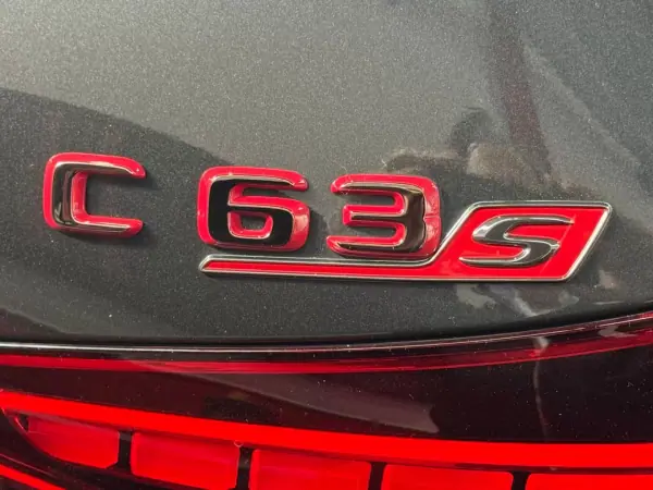 Mercedes-Benz C 63 AMG 2024 - 125000 EUR, 3456 km - AUTO.MOTO.pt - 3456km - foto 10 de 23