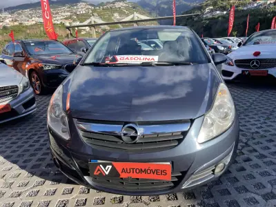 Opel Corsa 2010 - 6950 EUR, 92955 km - AUTO.MOTO.pt - 92955km - foto 2 de 12