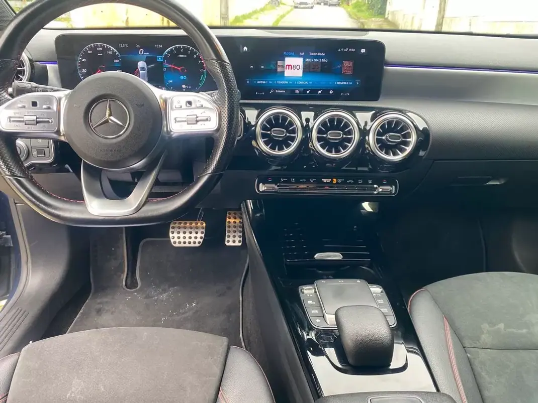 Mercedes-Benz A 250 2021 - 27750 EUR, 87260 km - AUTO.MOTO.pt - 87260km - foto 5 de 16