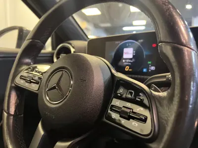 Mercedes-Benz A 180 2018 - 17990 EUR, 257000 km - 257000km - foto 22 de 34