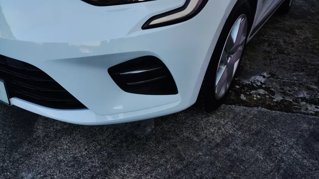 Renault Clio 2021 - 13999 EUR, 63000 km - AUTO.MOTO.pt - 63000km - foto 10 de 38